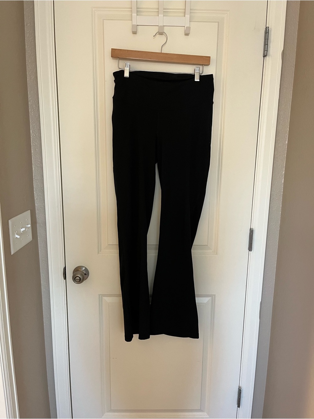 GAP Black Yoga Pants
